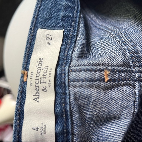 A & F Abercrombie & Fitch Denim Jean Shorts Stones Pearls embellished Sz. 4 W27 - Picture 8 of 9